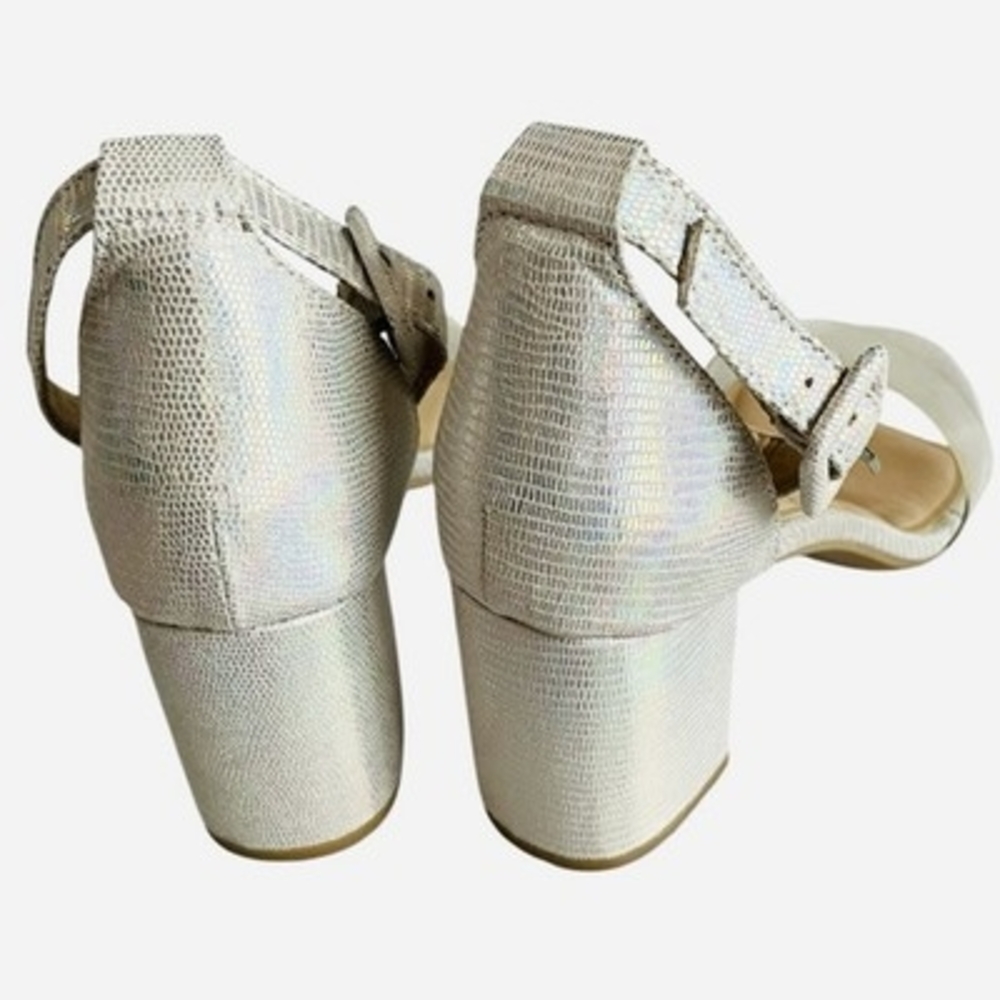 CL Chinese Laundry Jazz Clear Silver Iridescent Vinyl Block Heel Sandal Sz 7 NIB - Picture 7 of 8